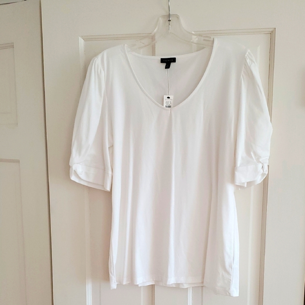 TALBOTS..Elegant White Women's T Shirt NWT